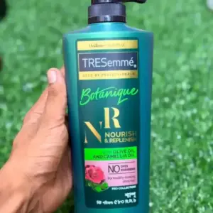 Tresemme Shampoo Botanique Nourish and Replenish Size: 580ml